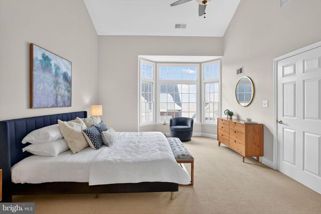 1220 ROUNDHOUSE LN, Alexandria, VA 22314