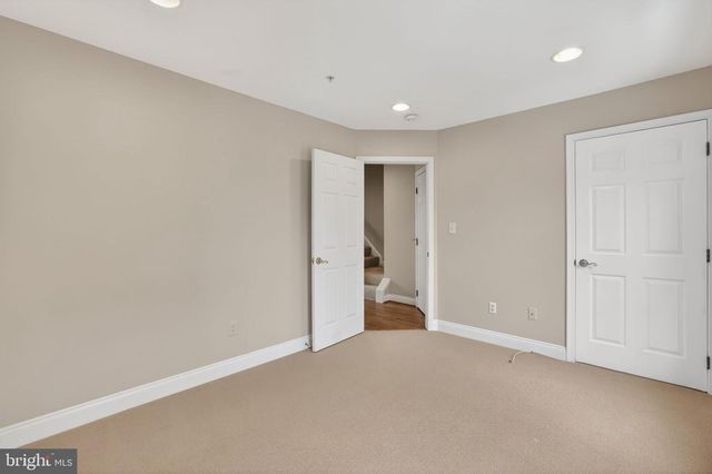 1220 ROUNDHOUSE LN, Alexandria, VA 22314