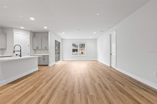 157 PLANTATION ROAD, Debary, FL 32713