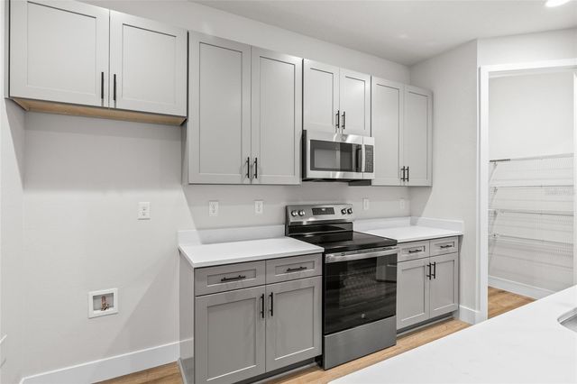 157 PLANTATION ROAD, Debary, FL 32713