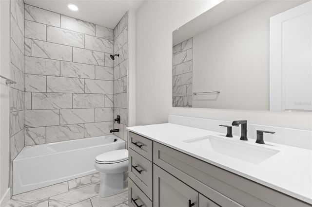 157 PLANTATION ROAD, Debary, FL 32713