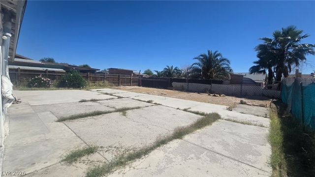 3020 Arrowhead Street, North Las Vegas, NV 89030