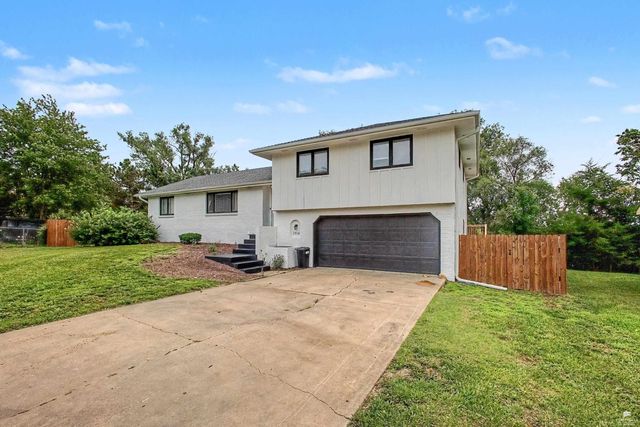 2936 Dimrill Stair, Manhattan, KS 66502