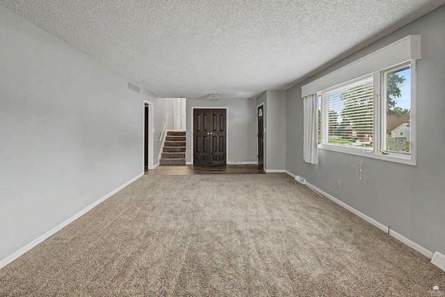 2936 Dimrill Stair, Manhattan, KS 66502