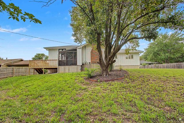 2936 Dimrill Stair, Manhattan, KS 66502