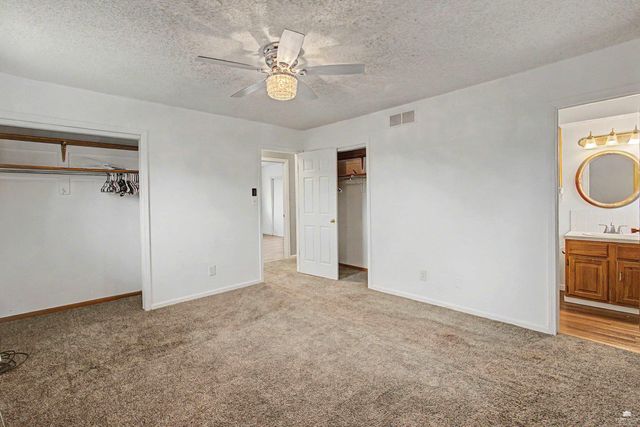 2936 Dimrill Stair, Manhattan, KS 66502