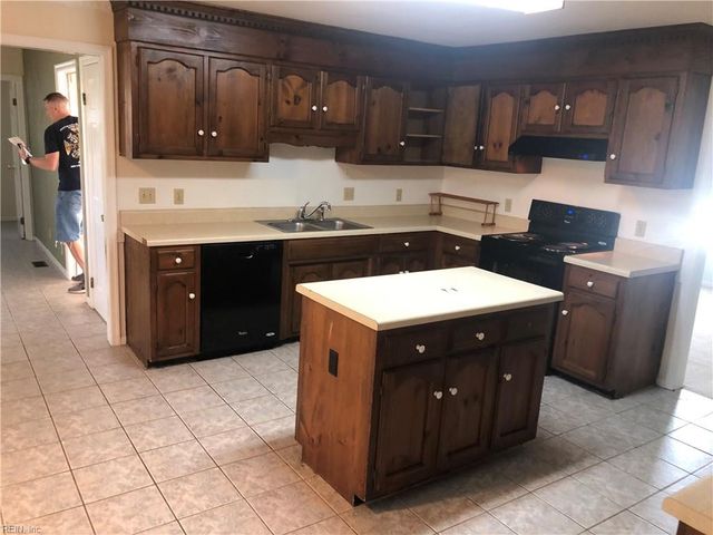 1429 Ashburnham ARCH, Virginia Beach, VA 23456