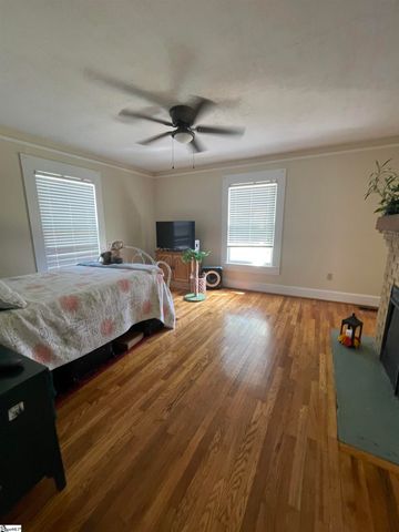 1101 S Academy St Extension, Williamston, SC 29697