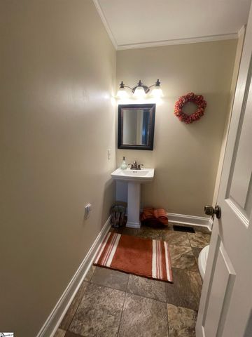1101 S Academy St Extension, Williamston, SC 29697