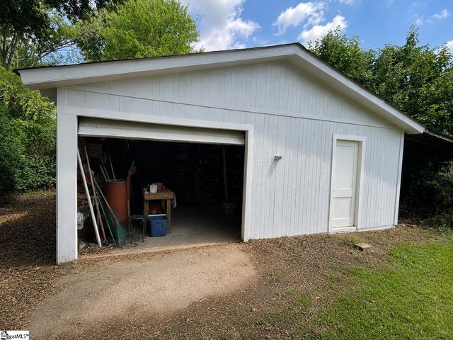 1101 S Academy St Extension, Williamston, SC 29697