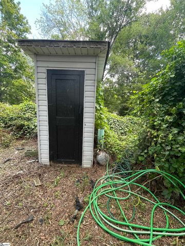 1101 S Academy St Extension, Williamston, SC 29697