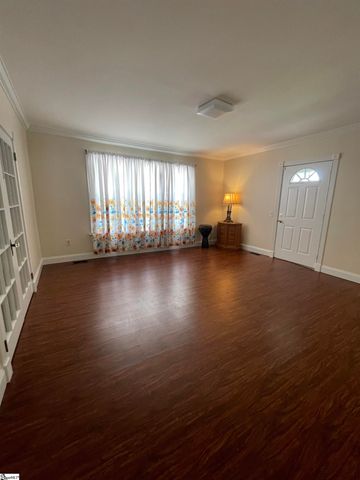 1101 S Academy St Extension, Williamston, SC 29697