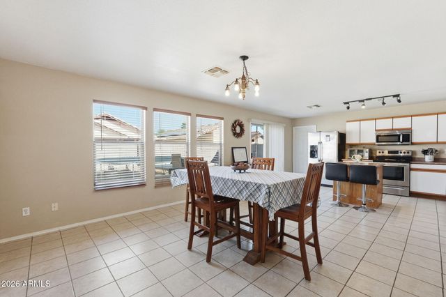 13836 W OCOTILLO Lane, Surprise, AZ 85374