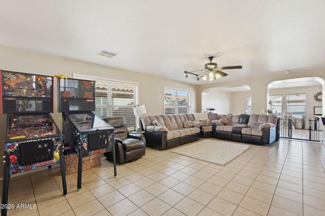 13836 W OCOTILLO Lane, Surprise, AZ 85374