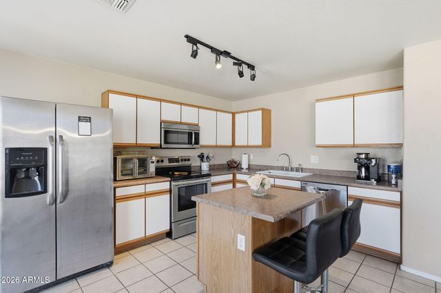 13836 W OCOTILLO Lane, Surprise, AZ 85374