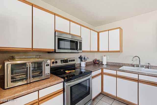 13836 W OCOTILLO Lane, Surprise, AZ 85374