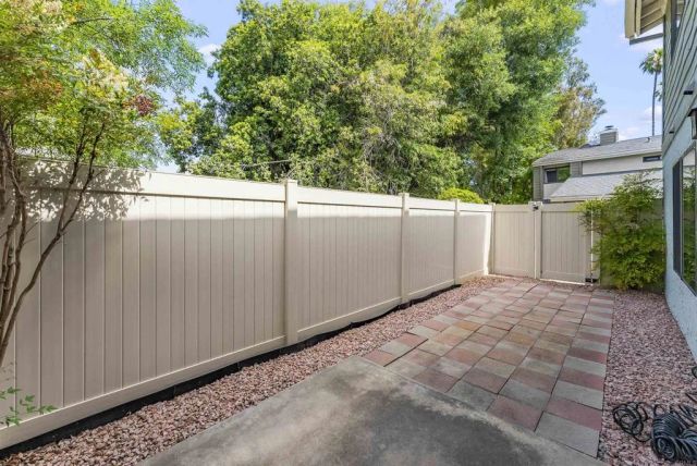 285 Durian Street, Vista, CA 92083