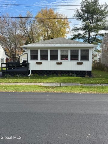 16 Catherine Street, Fort Ann Village, NY 12827