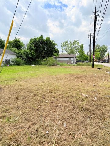 6427 Morrow St, Houston, TX 77091