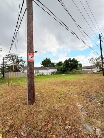 6427 Morrow St, Houston, TX 77091