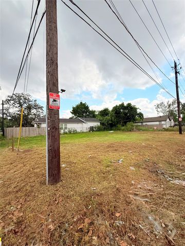 6427 Morrow St, Houston, TX 77091