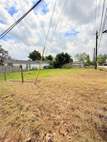 6427 Morrow St, Houston, TX 77091