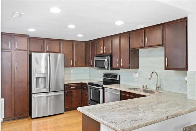 4233 Los Padres Drive, Fallbrook, CA 92028