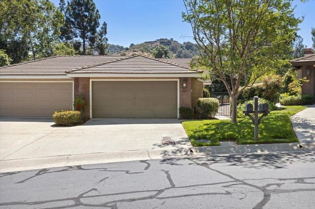 4233 Los Padres Drive, Fallbrook, CA 92028
