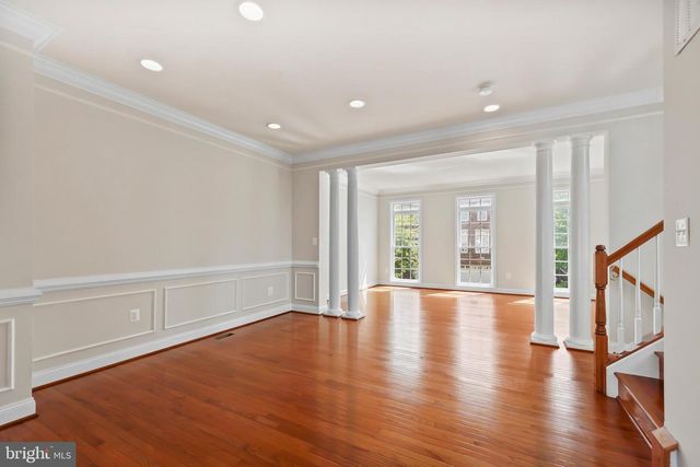 25519 OAK MEDLEY TER, Aldie, VA 20105