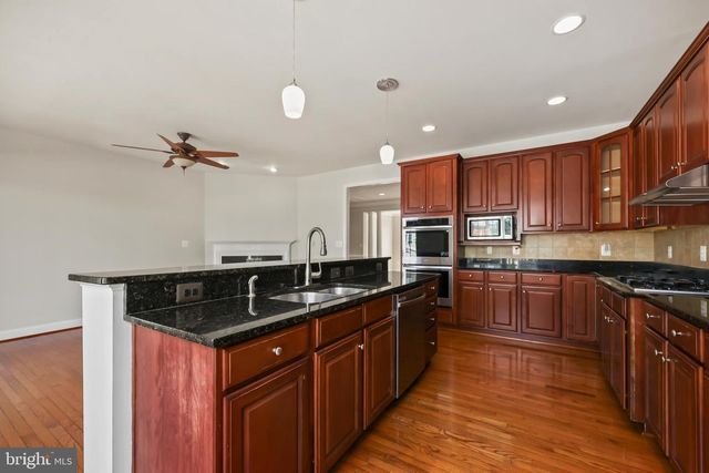 25519 OAK MEDLEY TER, Aldie, VA 20105