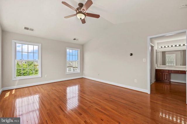 25519 OAK MEDLEY TER, Aldie, VA 20105