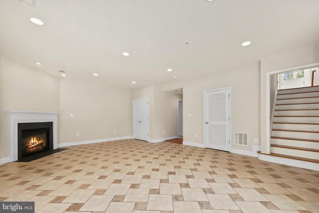 25519 OAK MEDLEY TER, Aldie, VA 20105