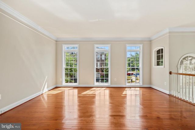 25519 OAK MEDLEY TER, Aldie, VA 20105