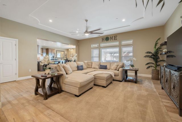 3038 E Beech Court, Visalia, CA 93292