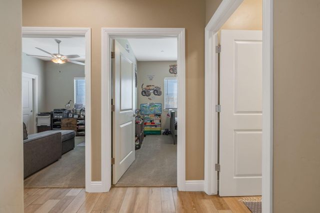 3038 E Beech Court, Visalia, CA 93292