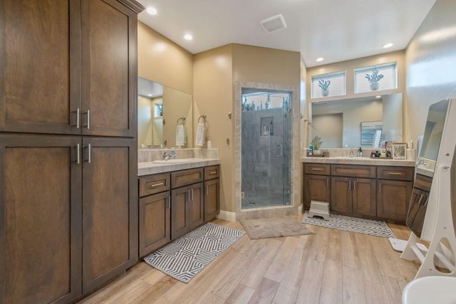 3038 E Beech Court, Visalia, CA 93292