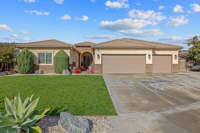 3038 E Beech Court, Visalia, CA 93292