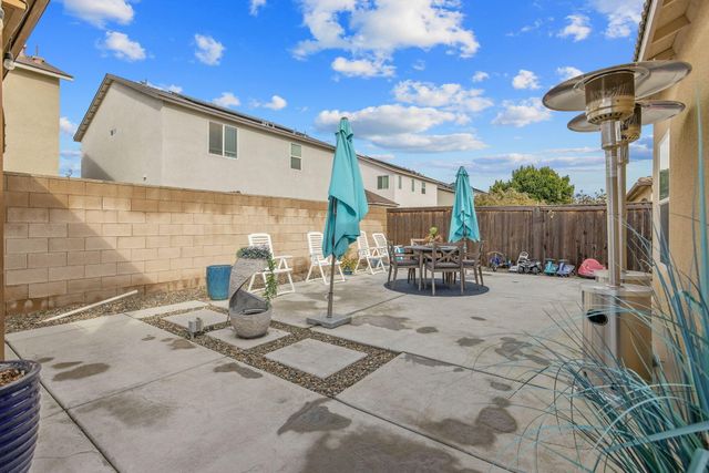 3038 E Beech Court, Visalia, CA 93292