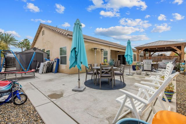 3038 E Beech Court, Visalia, CA 93292