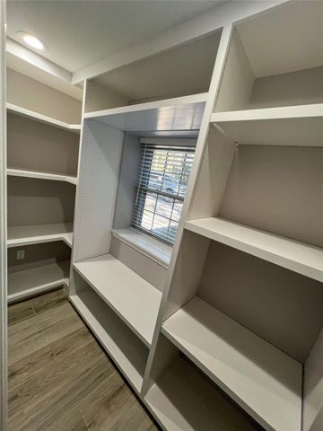 714 Golden Bear Lane, Kingwood, TX 77339