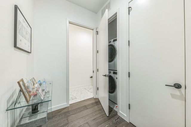 800 Embassy DR 609, Austin, TX 78702