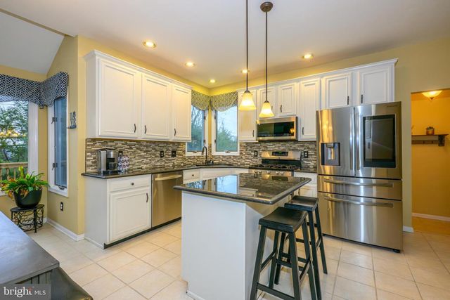 3707 OAKWOOD TRL, Allentown, PA 18103