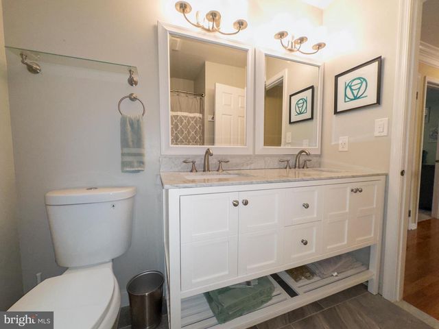 3707 OAKWOOD TRL, Allentown, PA 18103