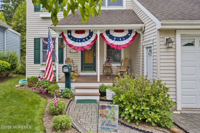 37 Maple Shade Avenue E, Hamilton Square, NJ 08690