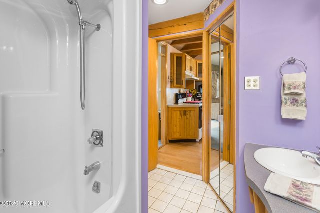 37 Maple Shade Avenue E, Hamilton Square, NJ 08690