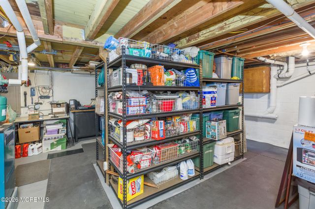 37 Maple Shade Avenue E, Hamilton Square, NJ 08690