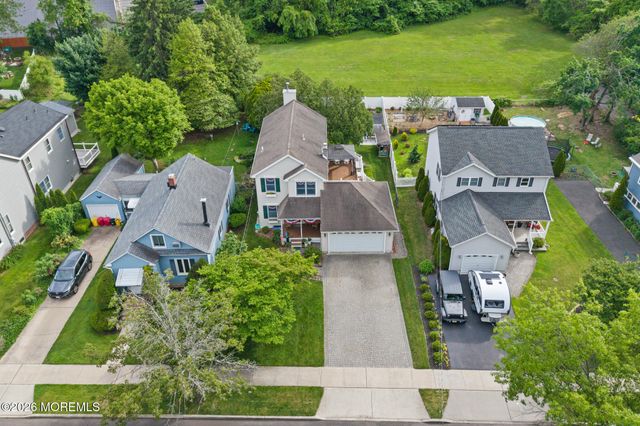 37 Maple Shade Avenue E, Hamilton Square, NJ 08690