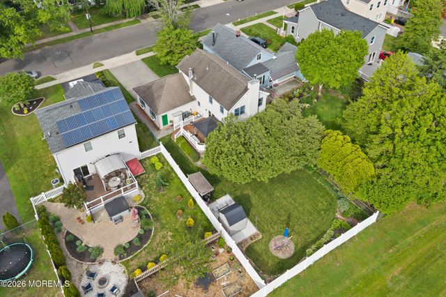 37 Maple Shade Avenue E, Hamilton Square, NJ 08690