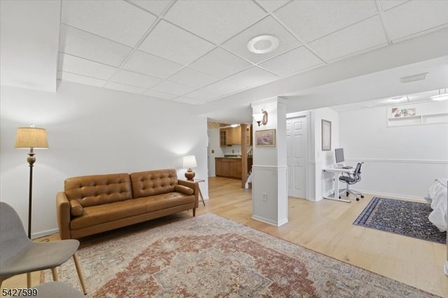 109 Castle Pointe Blvd, Piscataway Twp., NJ 08854