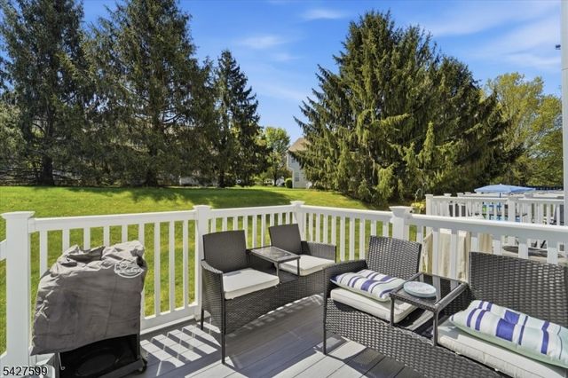 109 Castle Pointe Blvd, Piscataway Twp., NJ 08854
